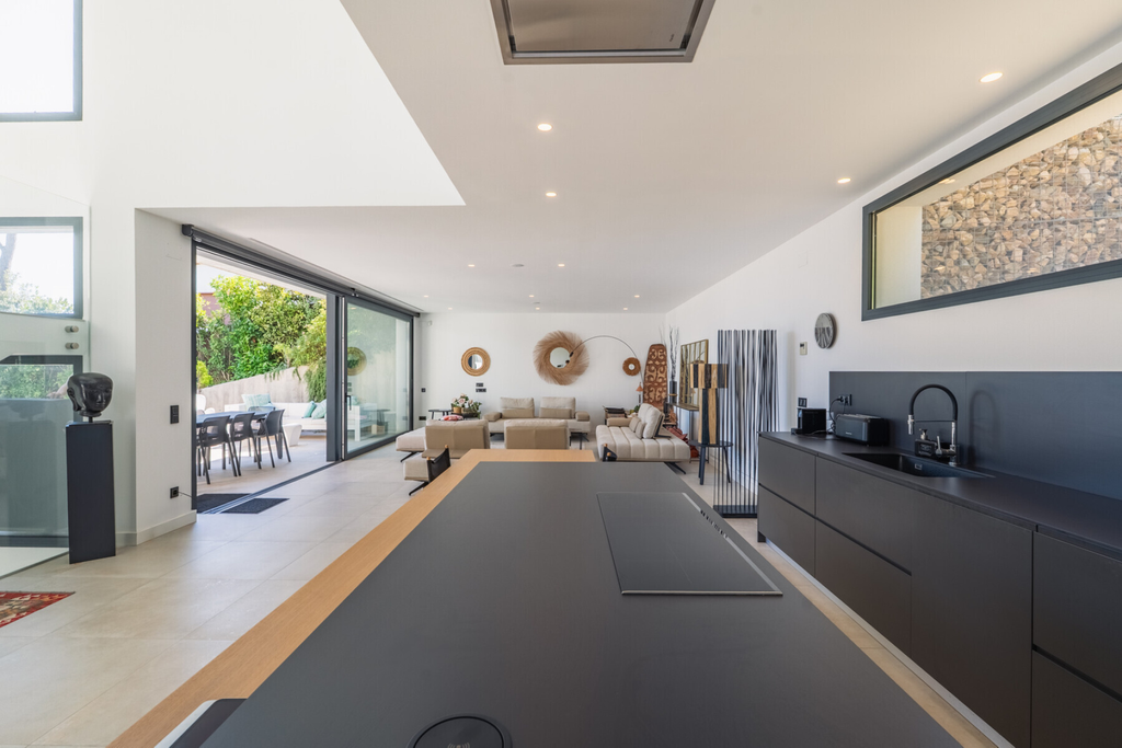 Spectacular modern house with sea views between Begur and Sa Tuna
