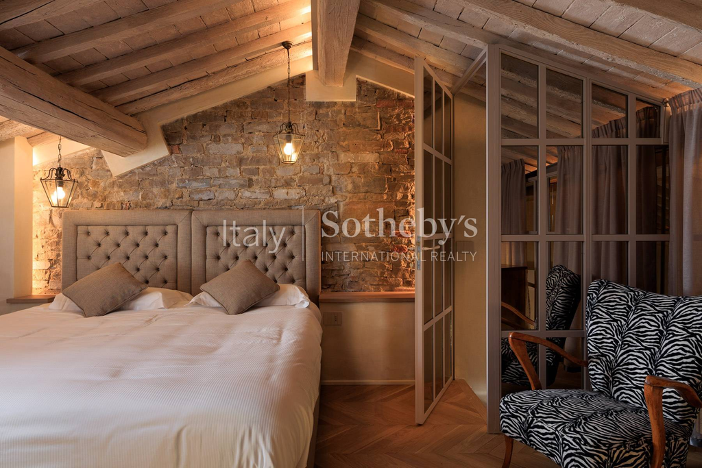 Elegant apartment in the heart of Florence