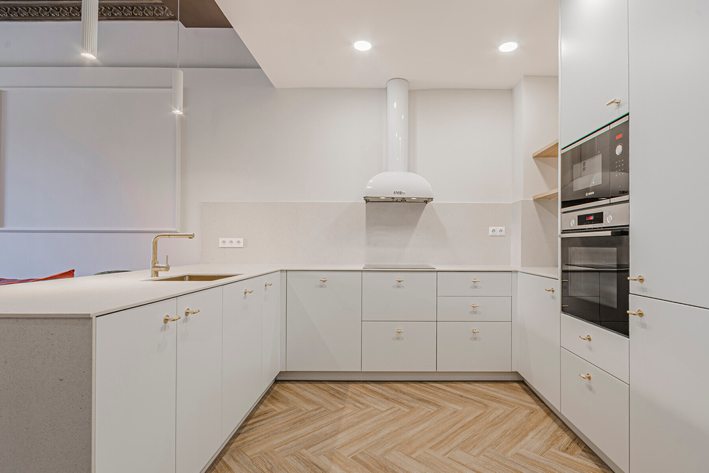 Beautiful apartment in a building with swimming pool Port Vell