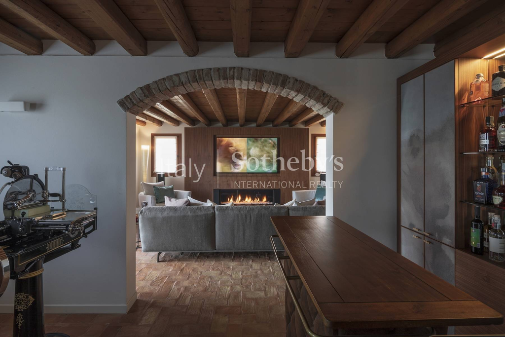 Casale San Pietro: An Elegant Luxury Oasis Amidst the Prosecco Hills