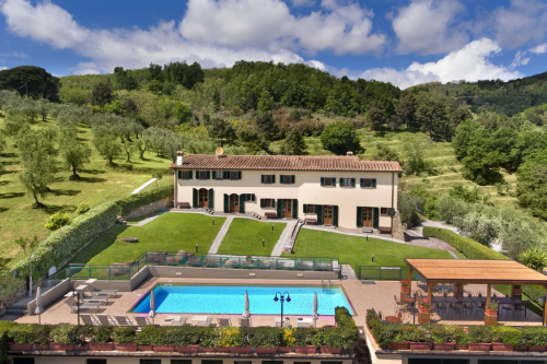 Exclusive villa in the heart of Tuscany 42918