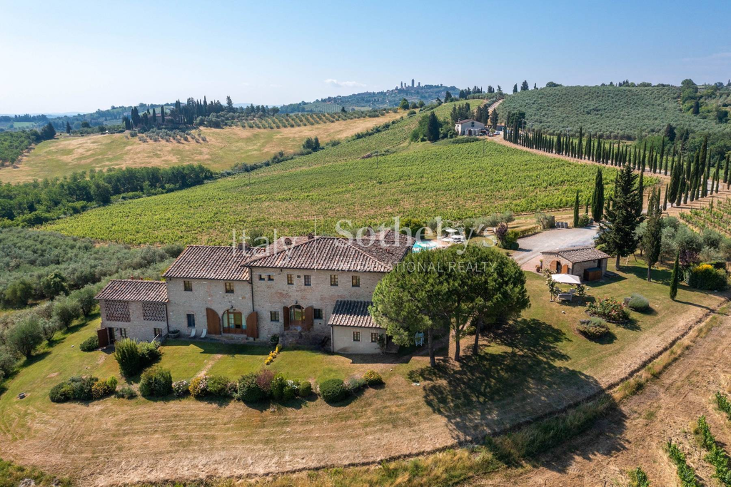 Winery with ancient country house in San gimignano