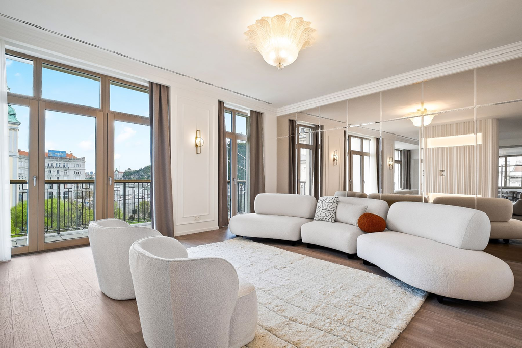 M15 Residence
