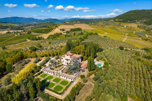 Exclusive resort recently renovated in Tuscany 42834
