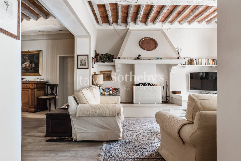 Enchanting historic residence in the Pisan countryside