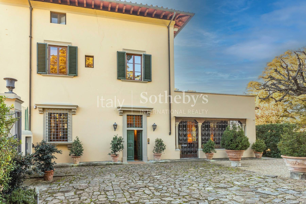 Splendid villa with pool on the Fiesole hill