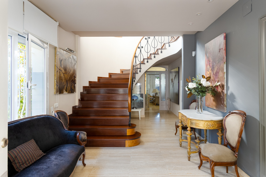Elegant house, with pool, in the center of El Masnou