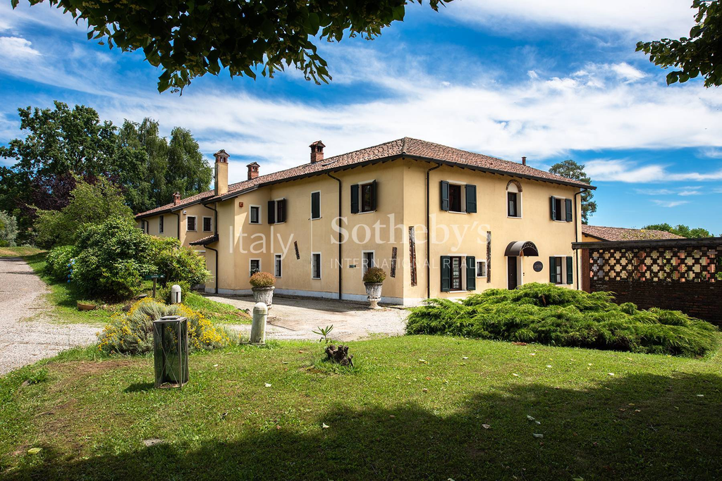 Exclusive wine estate
