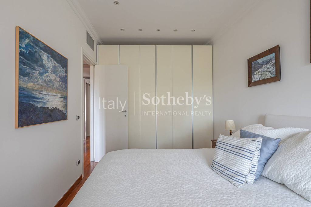 Refined apartment in the heart of Milan’s historic center