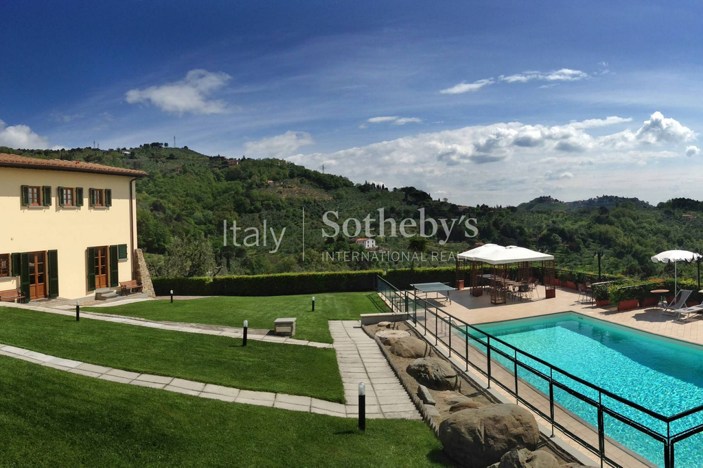 Exclusive villa in the heart of Tuscany