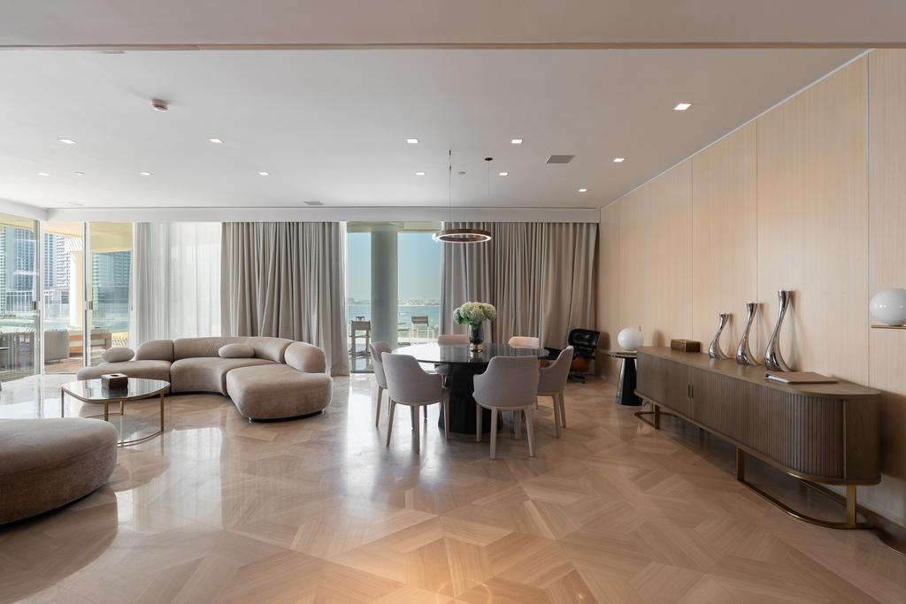 Изысканные апартаменты на первой линии в Palm Jumeirah, Дубай: роскошь и панорамные виды на море