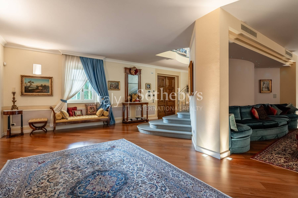 Exclusive villa on the hills of Lucca