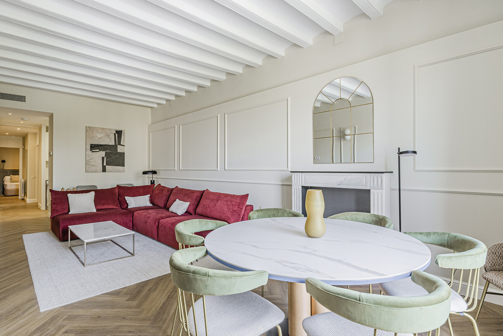 Beautiful apartment in a building with swimming pool Port Vell