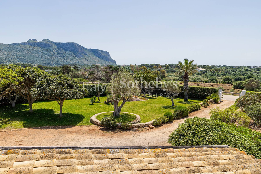 Exclusive villa in the heart of the Egadi Islands