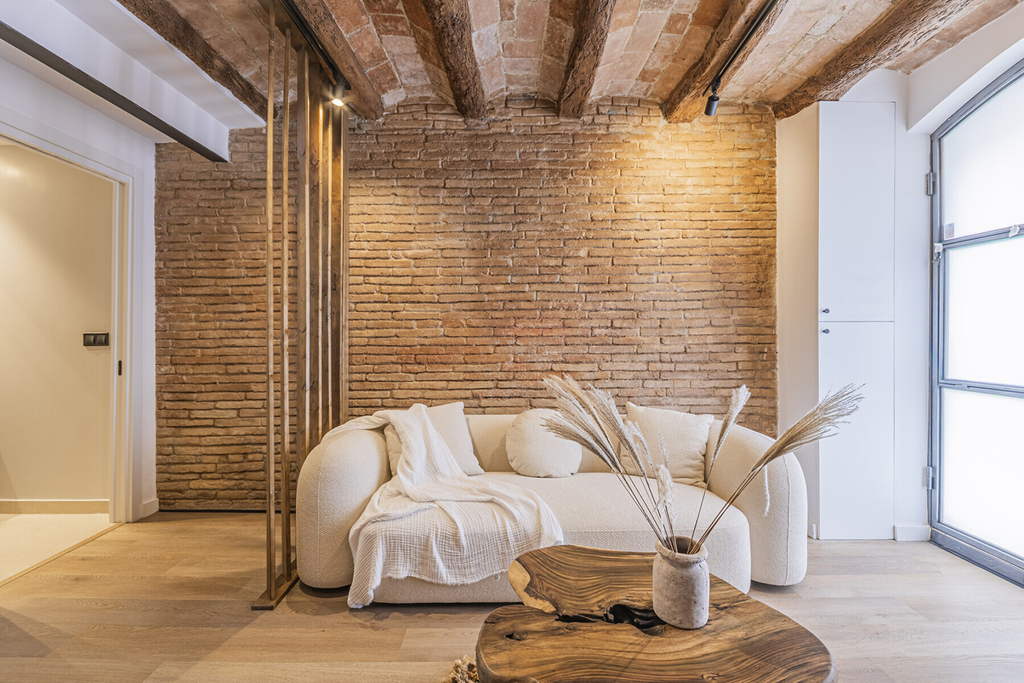 A new construction oasis in the heart of the Sants district