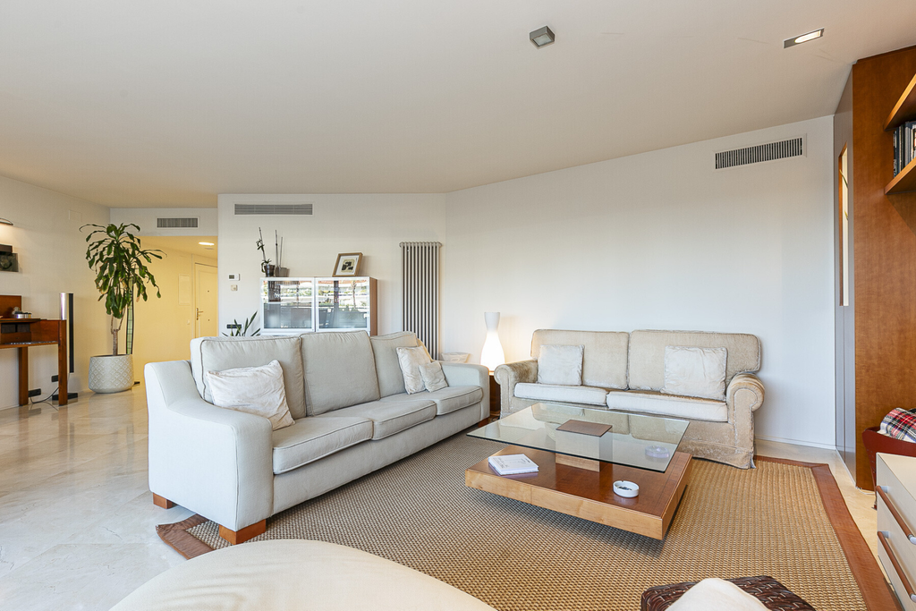 Exceptional apartment in Sitges sea front line