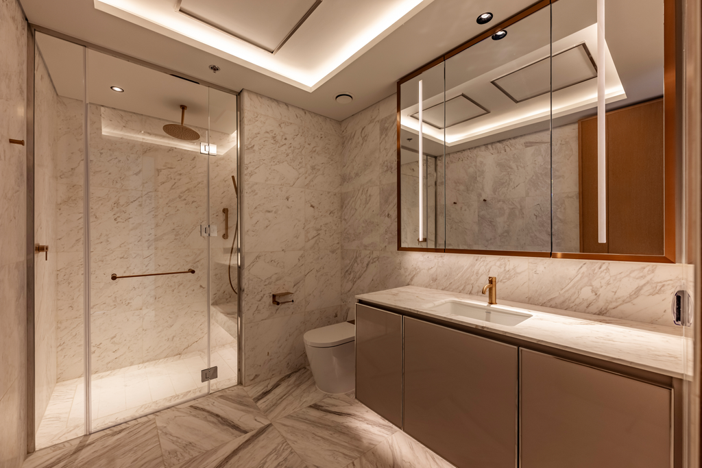 Роскошные апартаменты Grand Marina Saigon в центре Хошимина на берегу реки