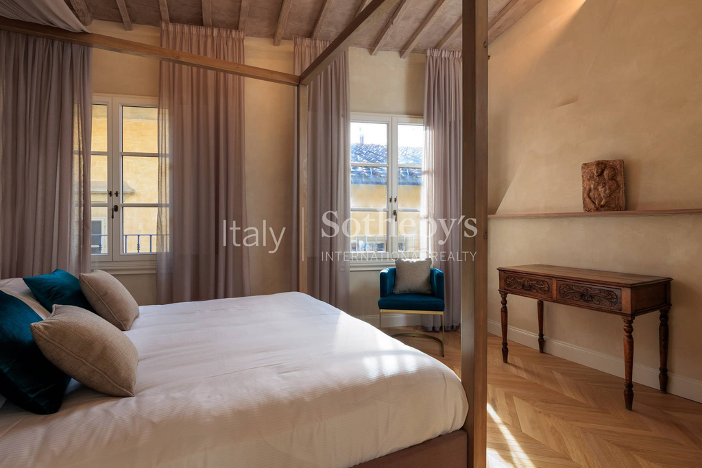 Elegant apartment in the heart of Florence