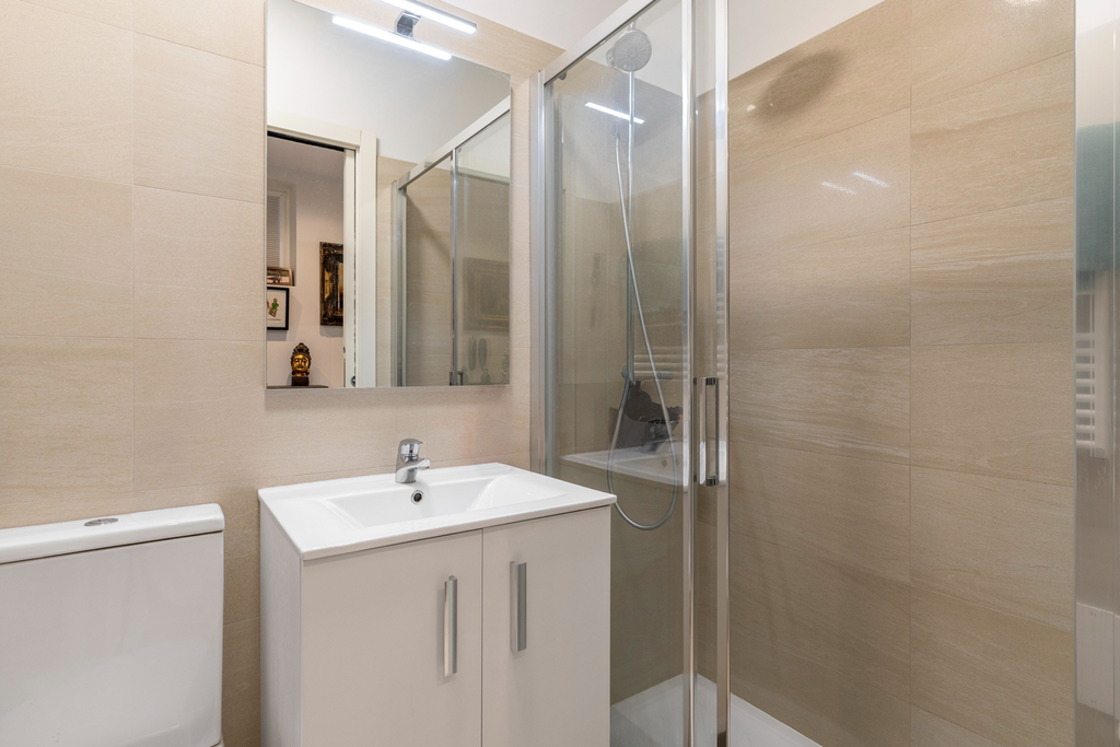 Menton luxury penthouse with rooftop terrace, pool and panoramic views