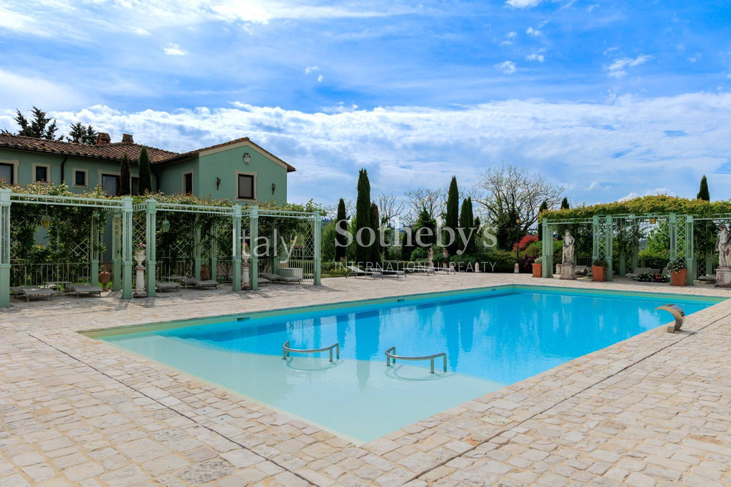 Stunning estate with stables in San Miniato