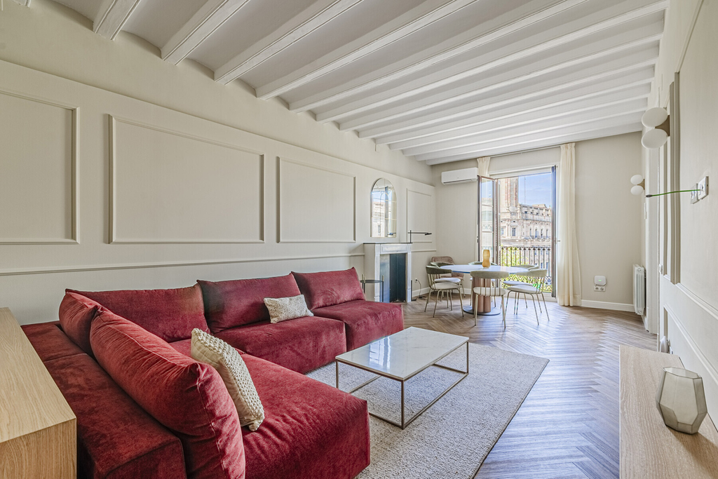 Beautiful apartment in a building with swimming pool Port Vell