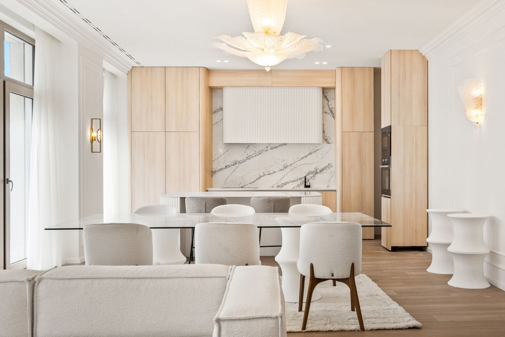 M15 Residence