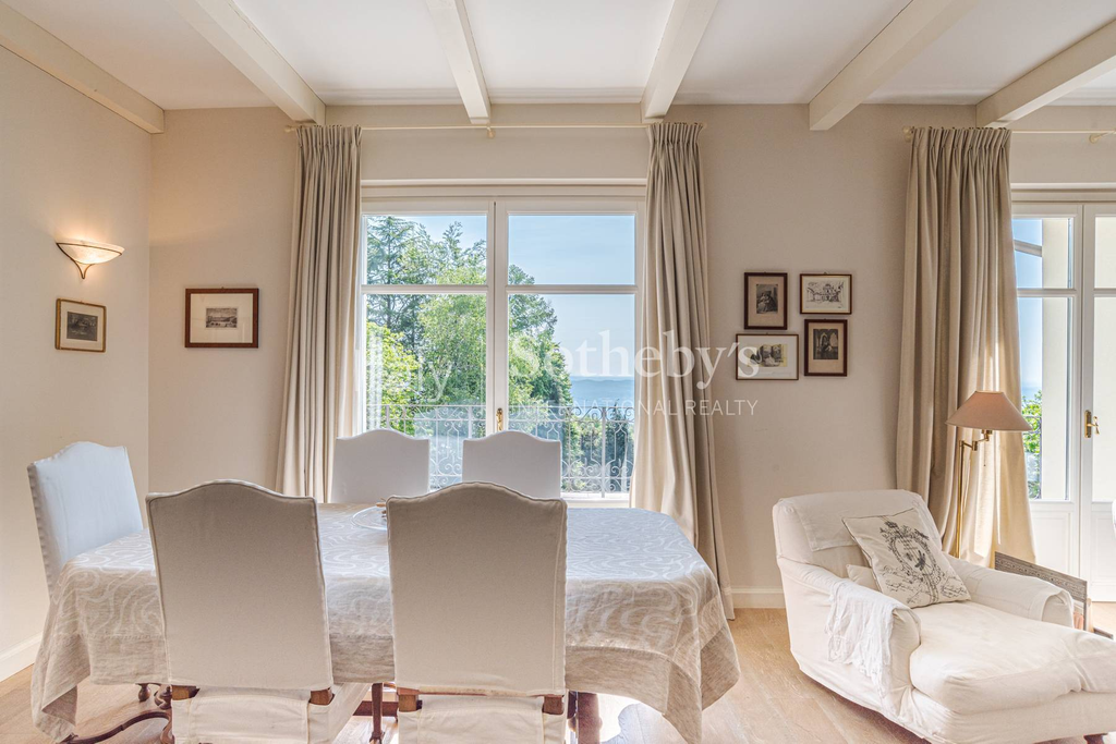 Sophisticated period villa