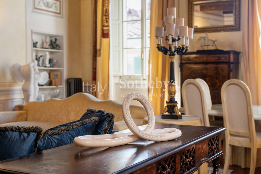 Elegant apartment in Pietrasanta