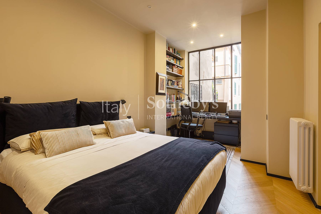 Luxury Apartment Overlooking Piazza di Spagna