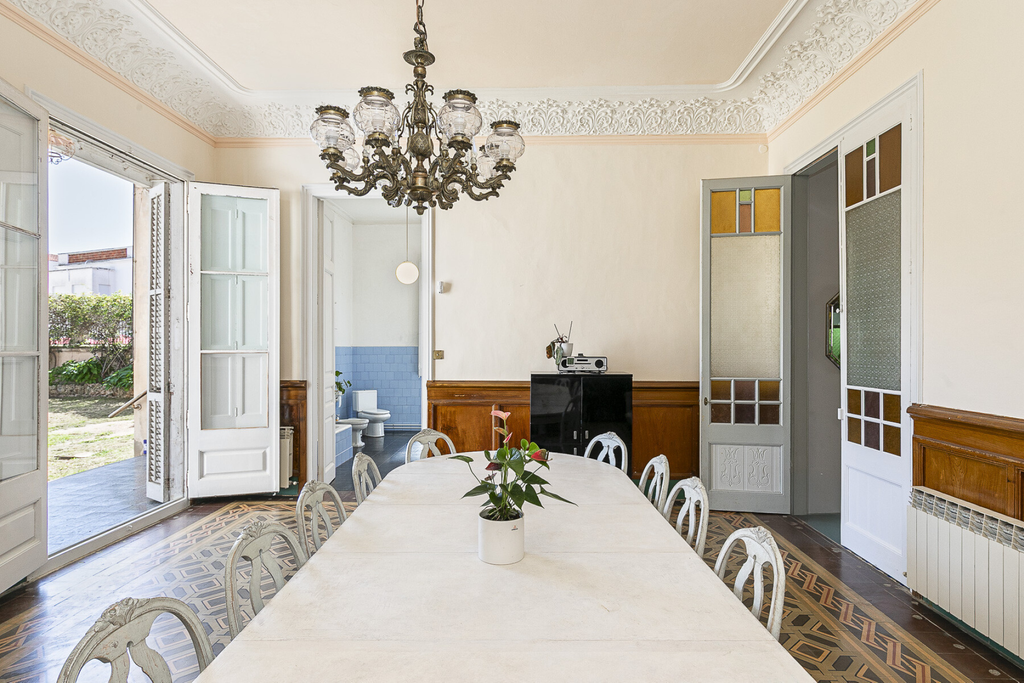 Elegant Art Nouveau Modernisme mansion in a Prime Location in Sant Pere de Ribes
