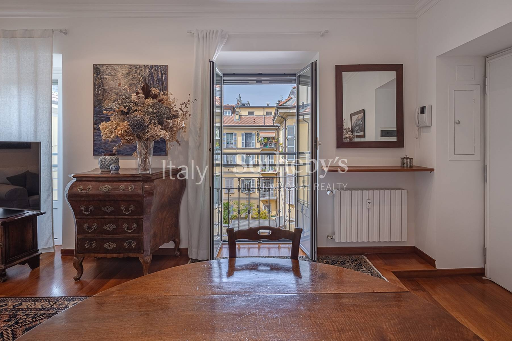 Refined apartment in the heart of Milan’s historic center