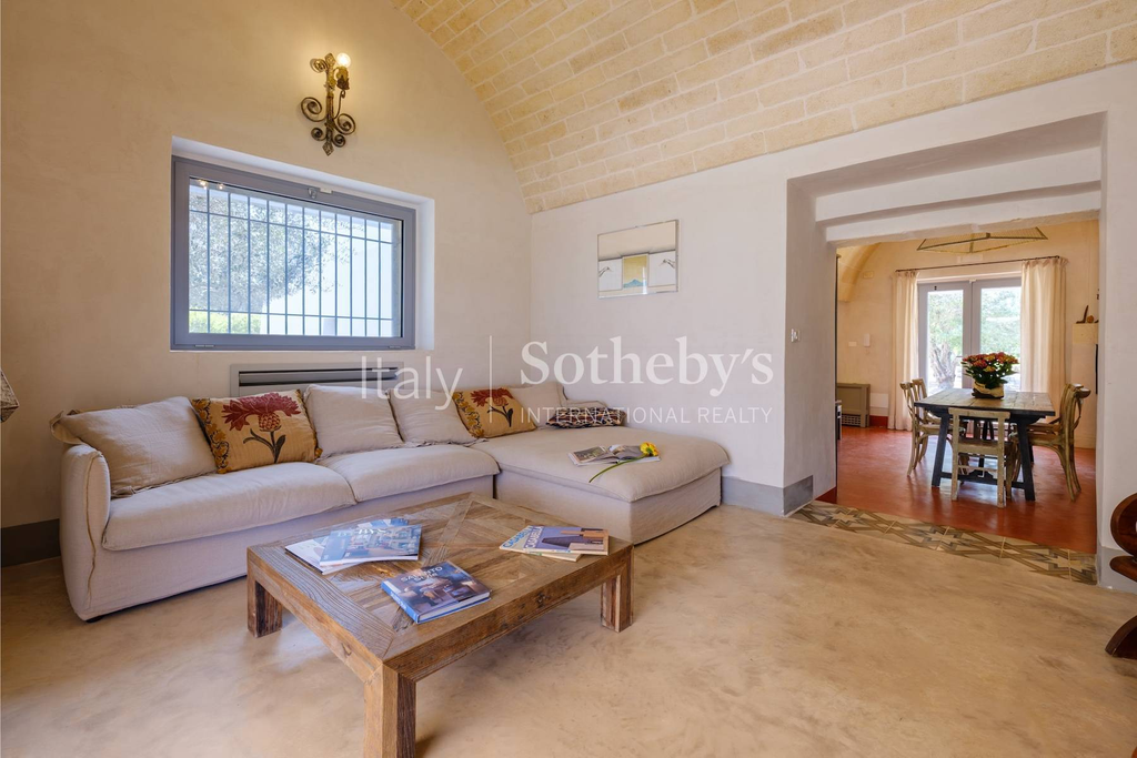 Charming Lamia and Trullo in Puglia