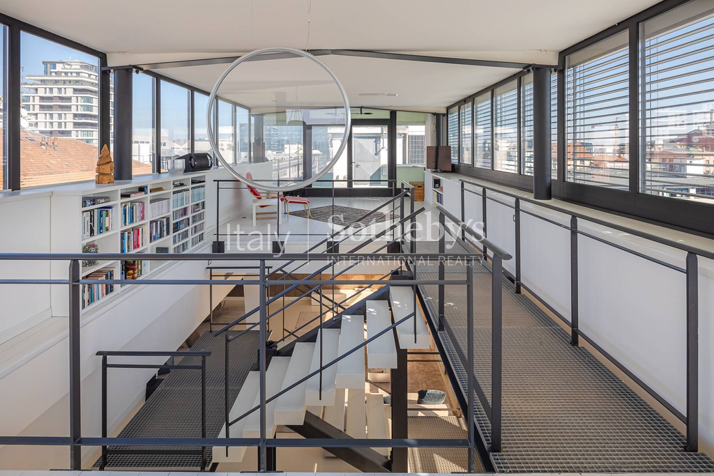 Three-level New York-style penthouse with terraces