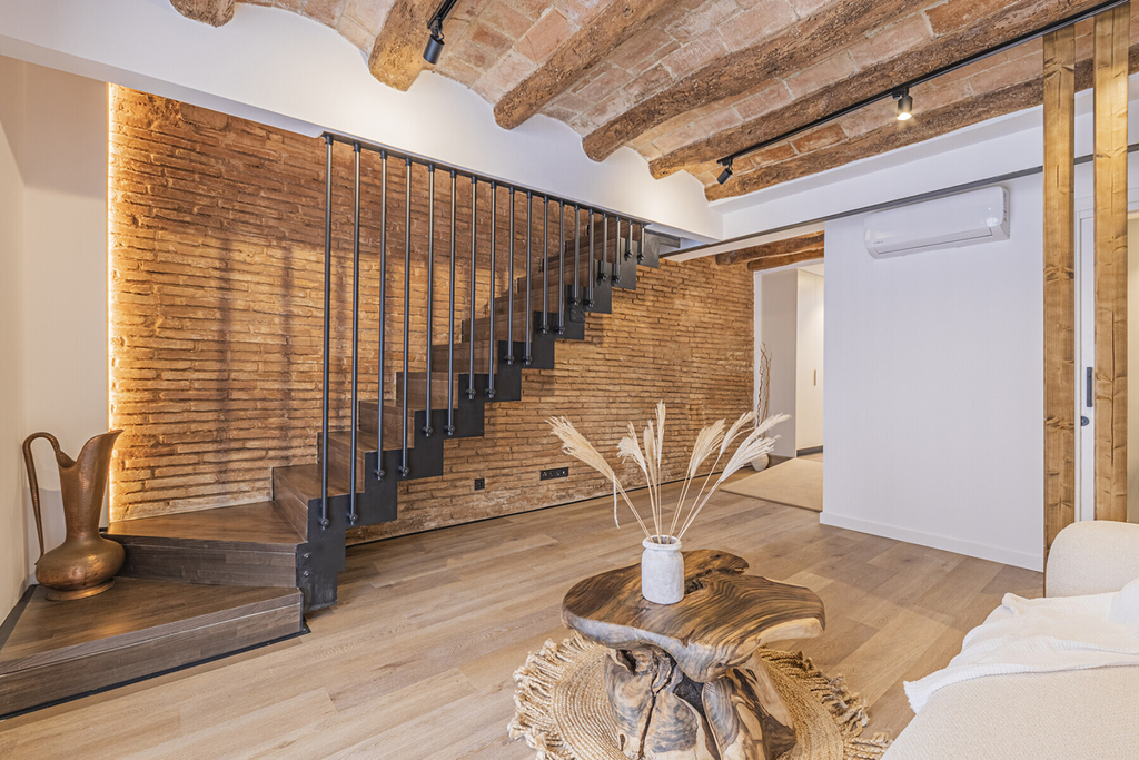 A new construction oasis in the heart of the Sants district