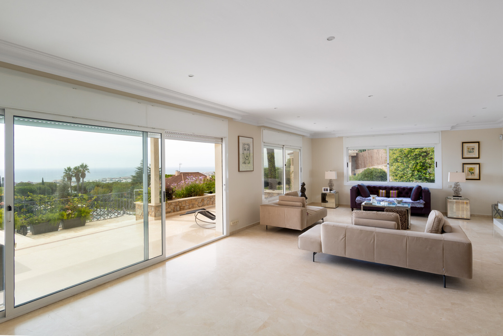 A Luxury Hideaway with Breathtaking Sea Views - Costa BCN