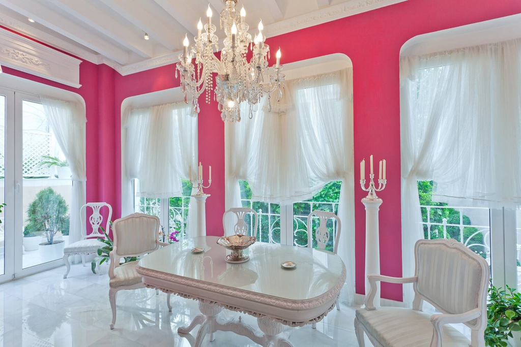 Exquisite Cataloged House Steps from the Beach