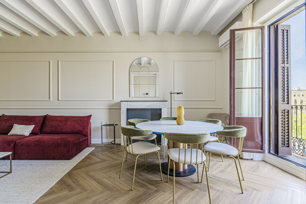 Beautiful apartment in a building with swimming pool Port Vell
