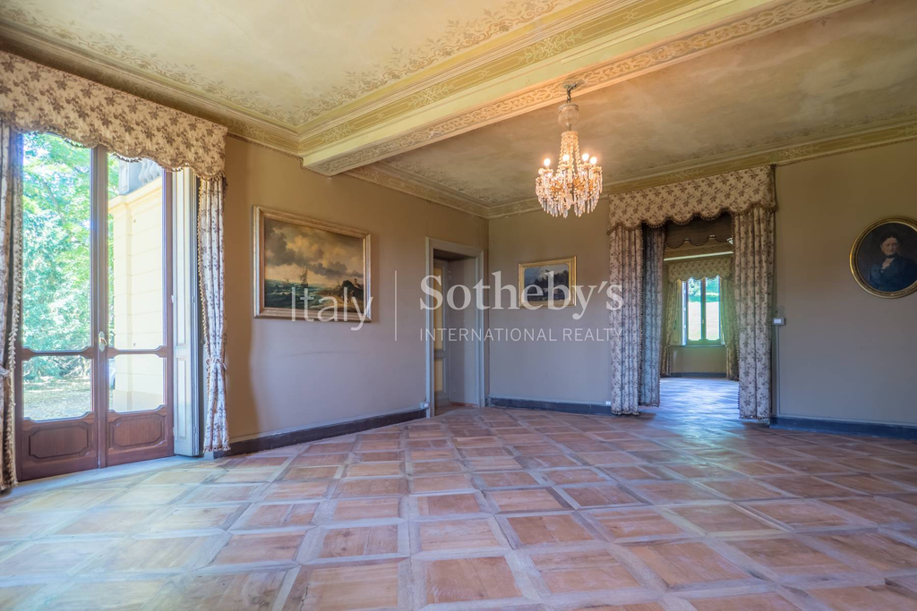 Elegant seventeenth-century villa surrounded by greenery