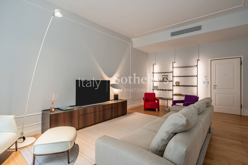 Elegant designer apartment in a historic palazzo with lift