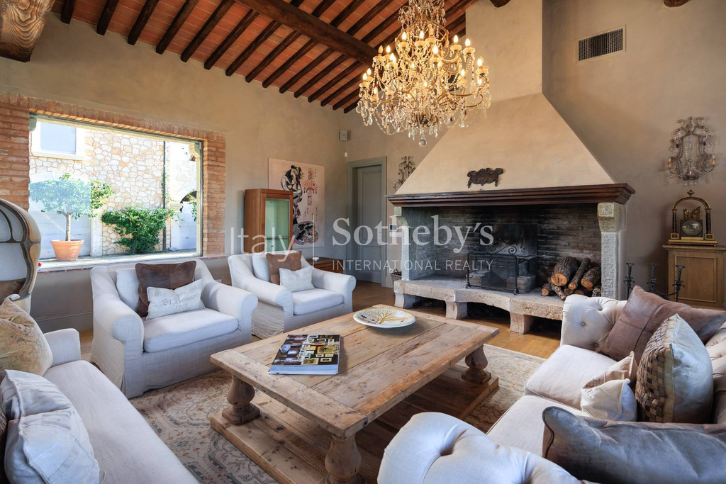 Incomparable Estate in the Tuscan countryside