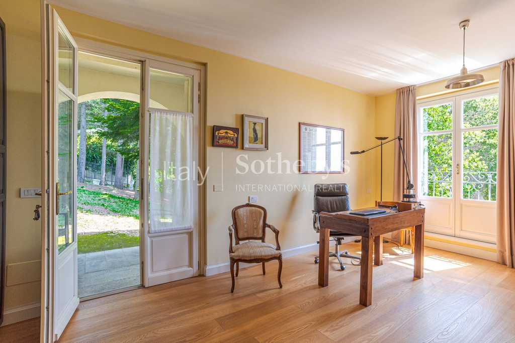 Sophisticated period villa