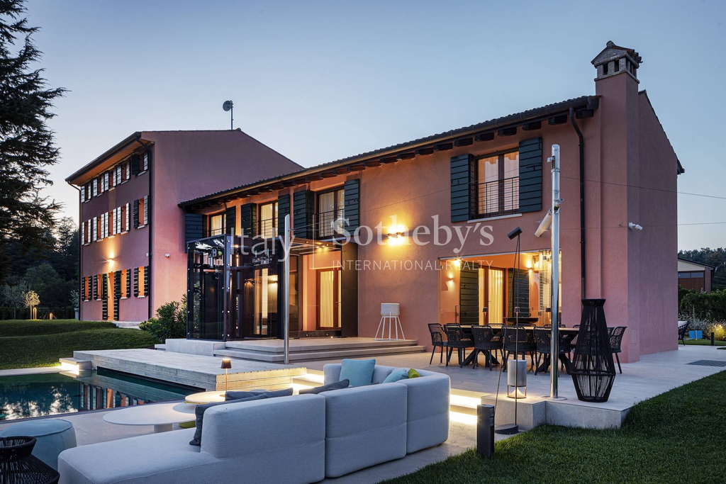 Casale San Pietro: An Elegant Luxury Oasis Amidst the Prosecco Hills