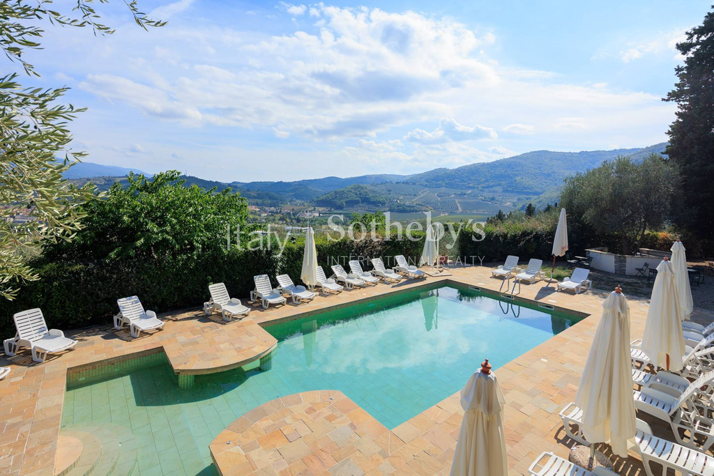 Exclusive resort recently renovated in Tuscany