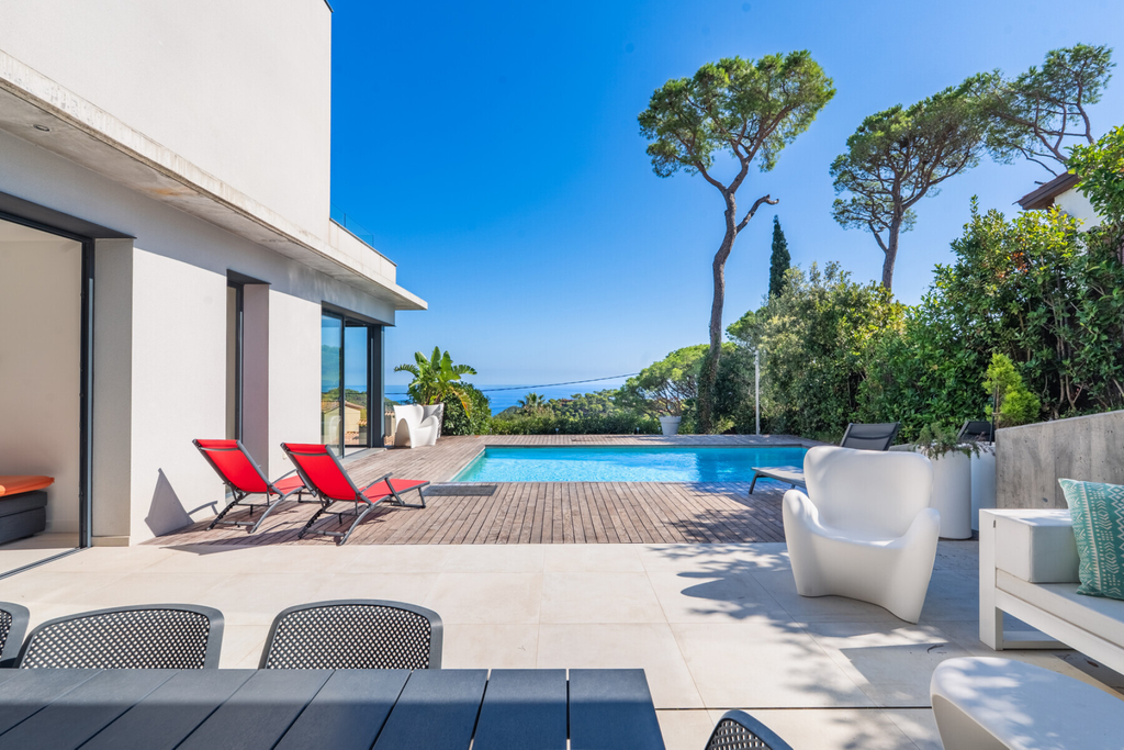 Spectacular modern house with sea views between Begur and Sa Tuna