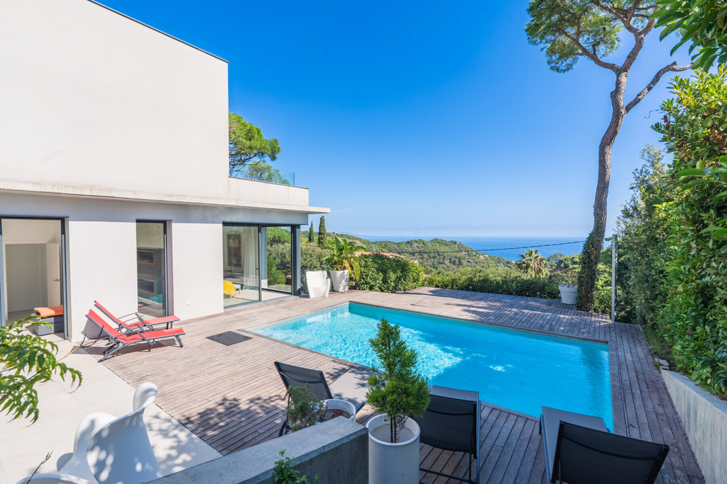 Spectacular modern house with sea views between Begur and Sa Tuna