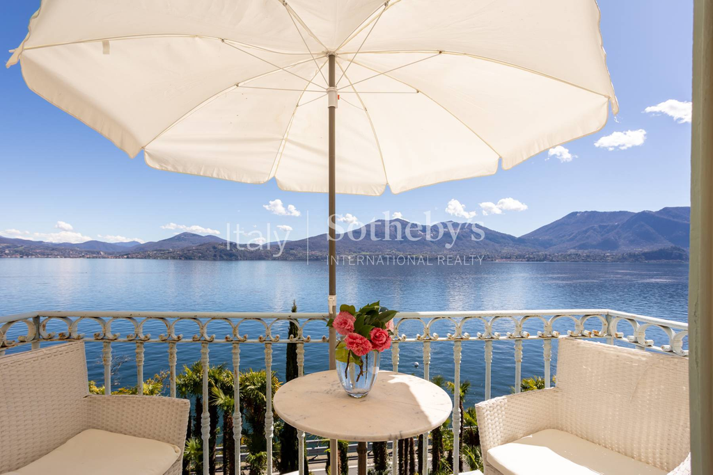 Splendid villa with a charming view