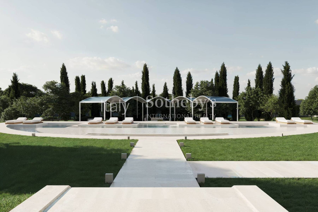 Elegant garden apartment in Villa dei Massimi
